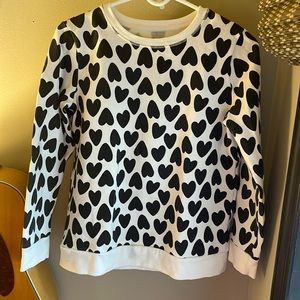 Girl’s cat and jack heart pattern crewneck size XL